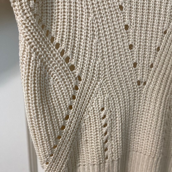 Heartloom knit sweater. - Picture 3 of 3